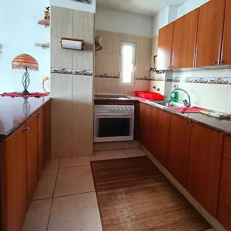 Apartment With A Fantastic View Over Las Americas - Ty12a